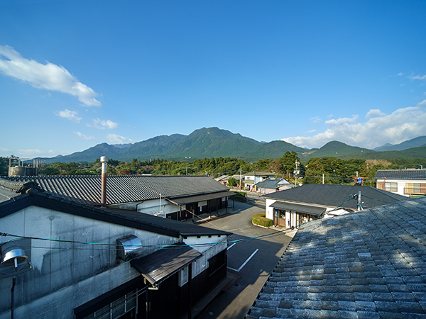 本坊酒造株式会社　屋久島伝承蔵